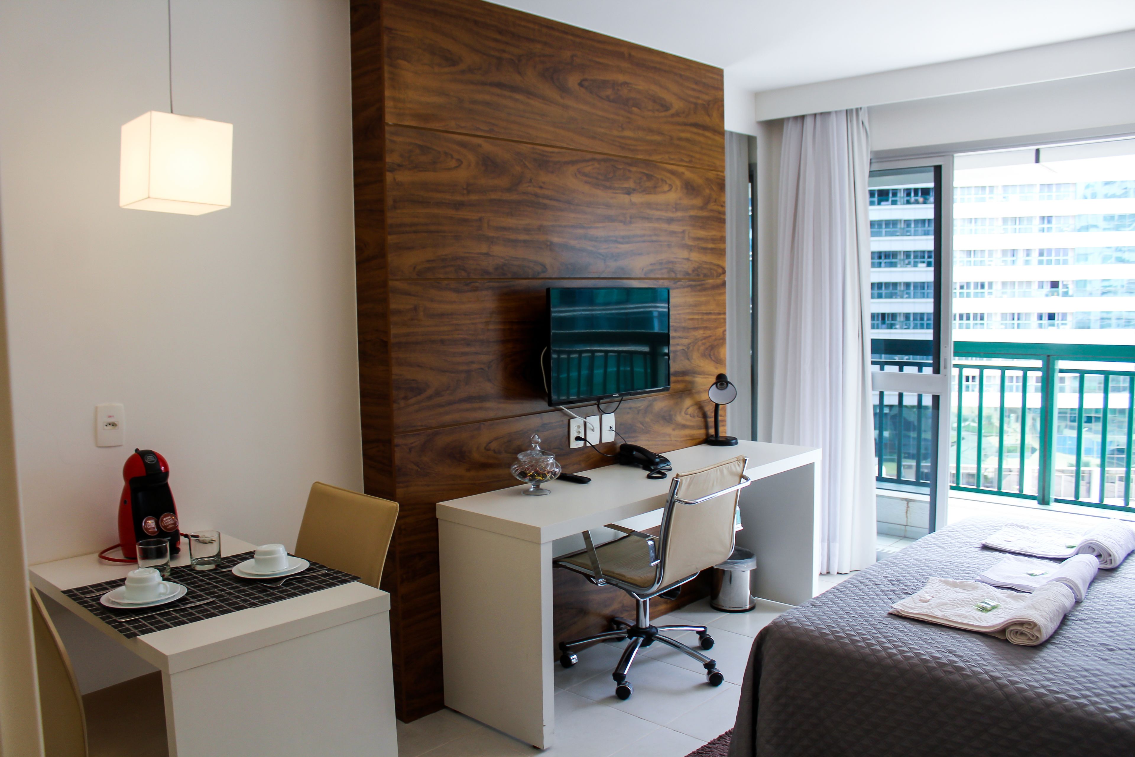 egyptian cotton sheets, minibar, desk, blackout curtains