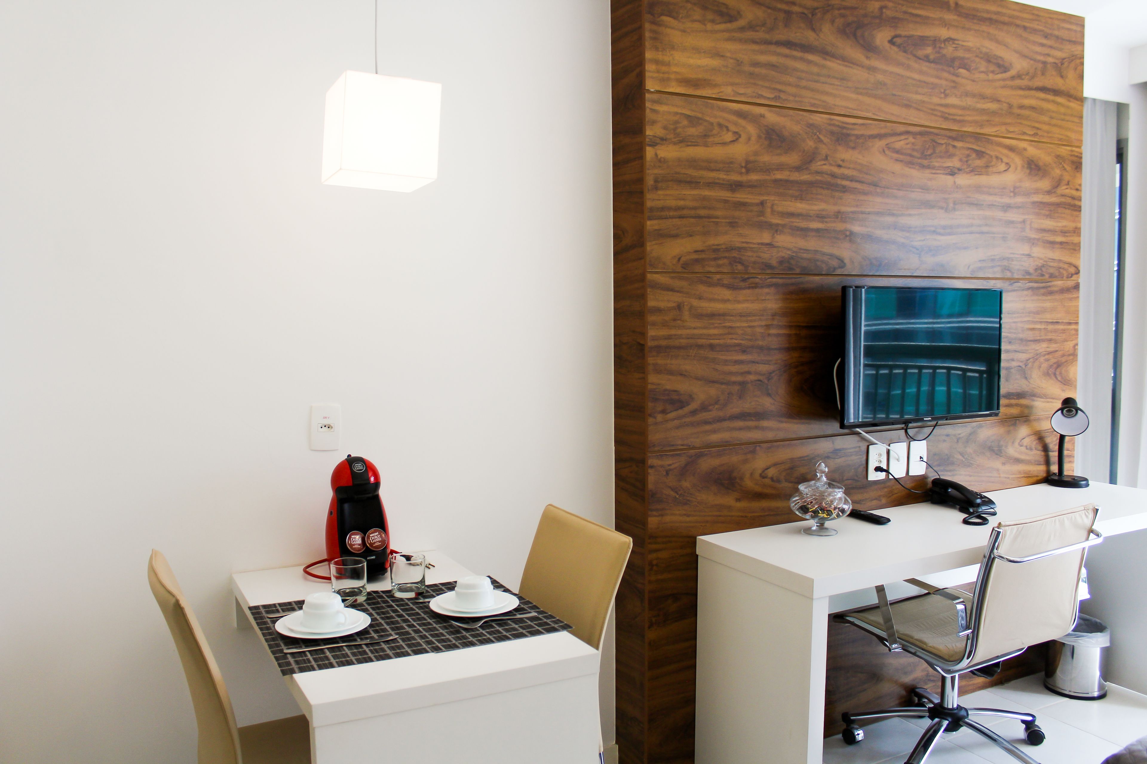 egyptian cotton sheets, minibar, desk, blackout curtains