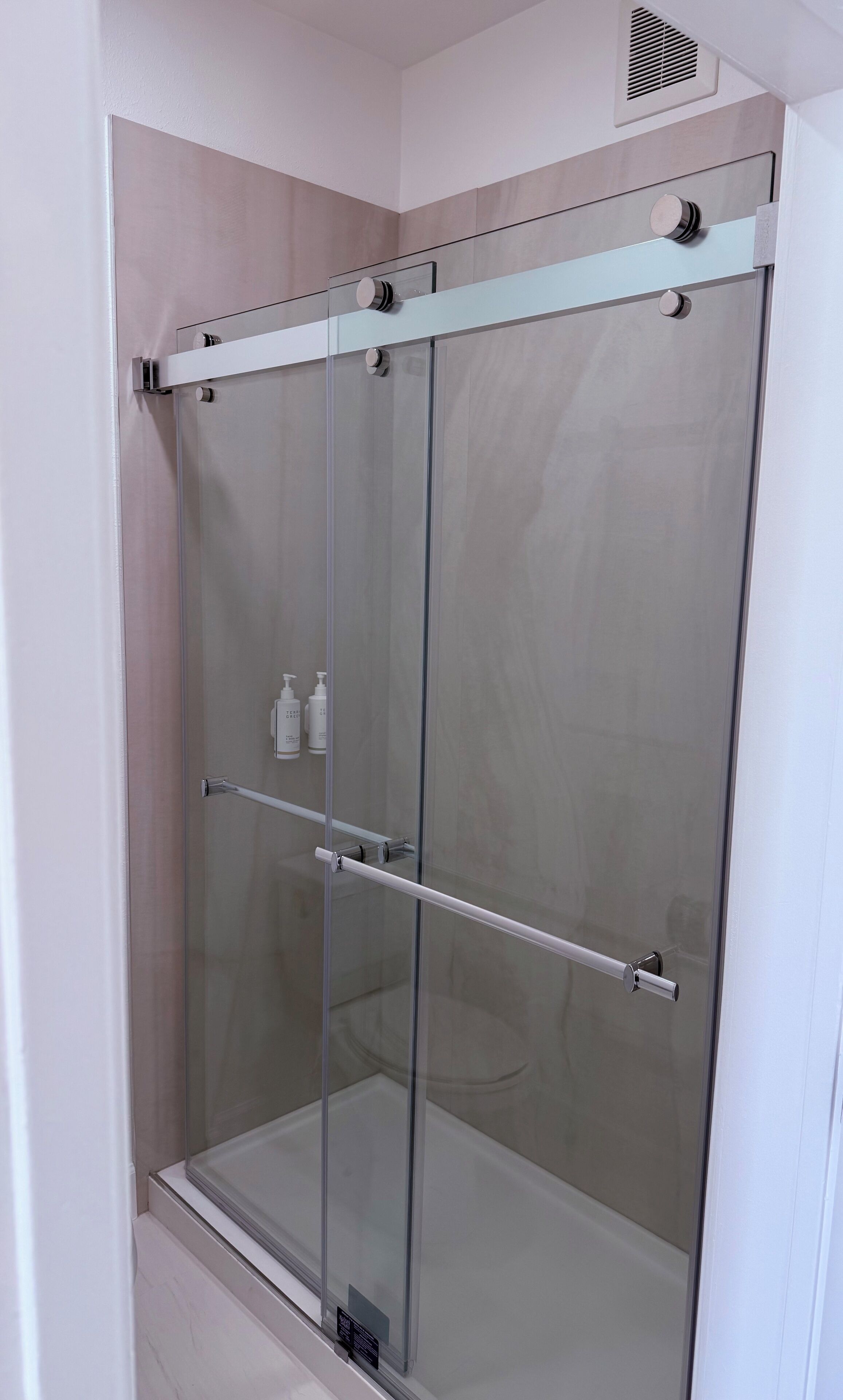 Photo - Travelodge by Wyndham Harbor City