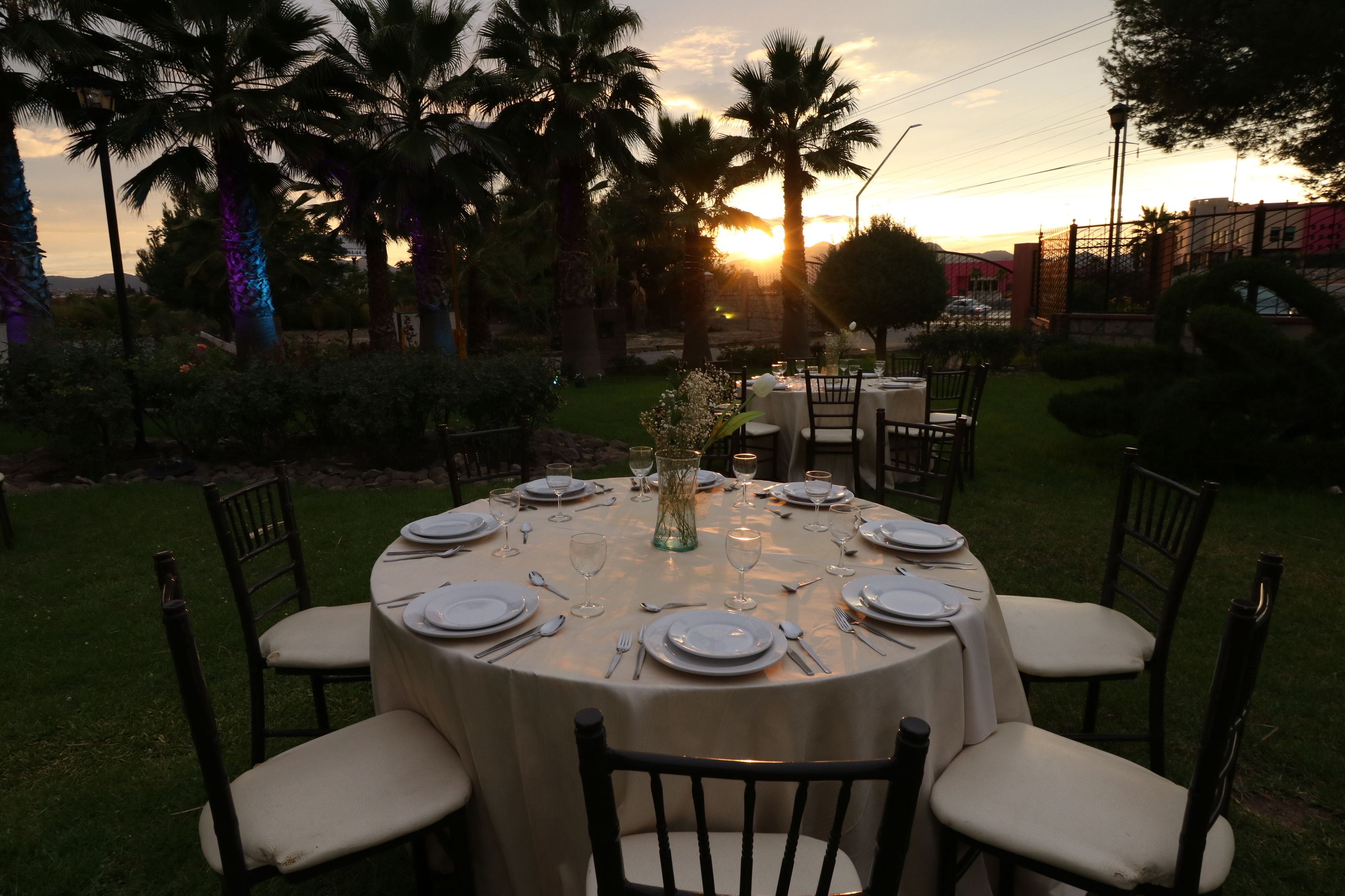 Frühstück, Mittagessen, Abendessen, regionale Küche 