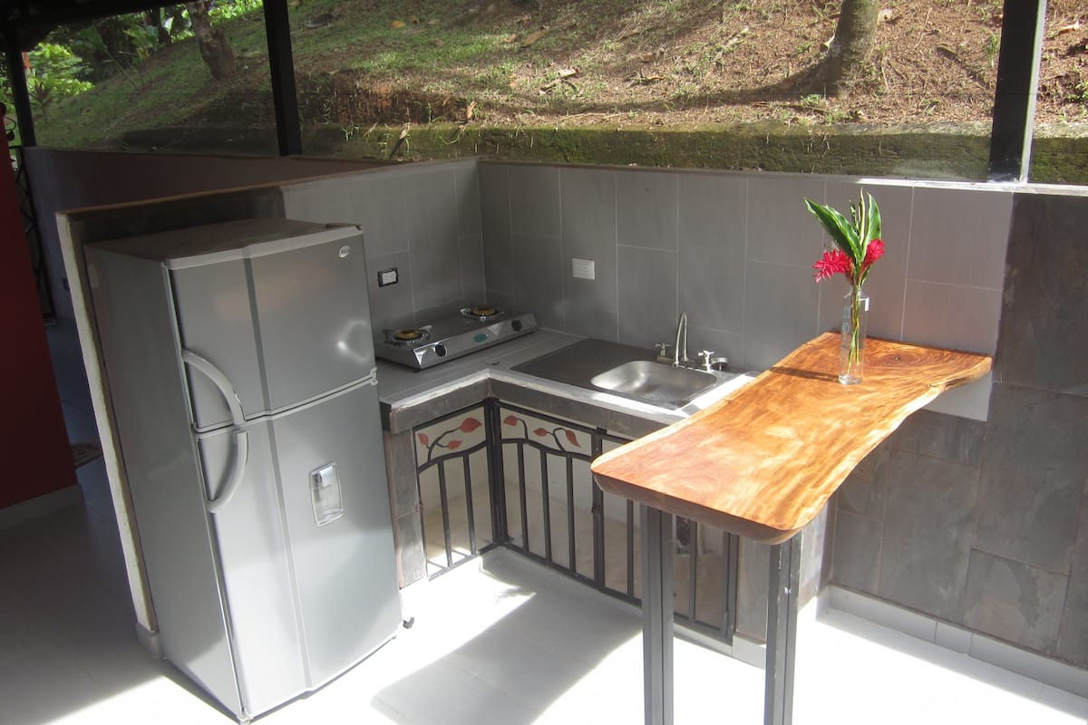 romantic room, kitchenette, garden view | private kitchenette | stovetop, high chair