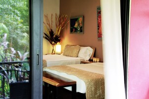 Quarto família, no jardim | 1 quarto, cofres nos quartos, escrivaninha, berços (sobretaxa)