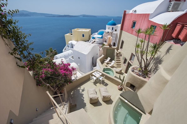 Apartment, 1 Bedroom, Hot Tub | Terrace/patio