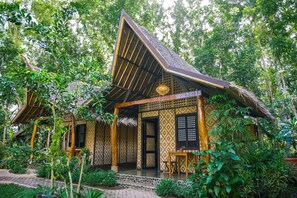 Superior Twin Cottage (Garden View) | Terrace/patio