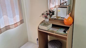 Standard Room | Free WiFi, bed sheets