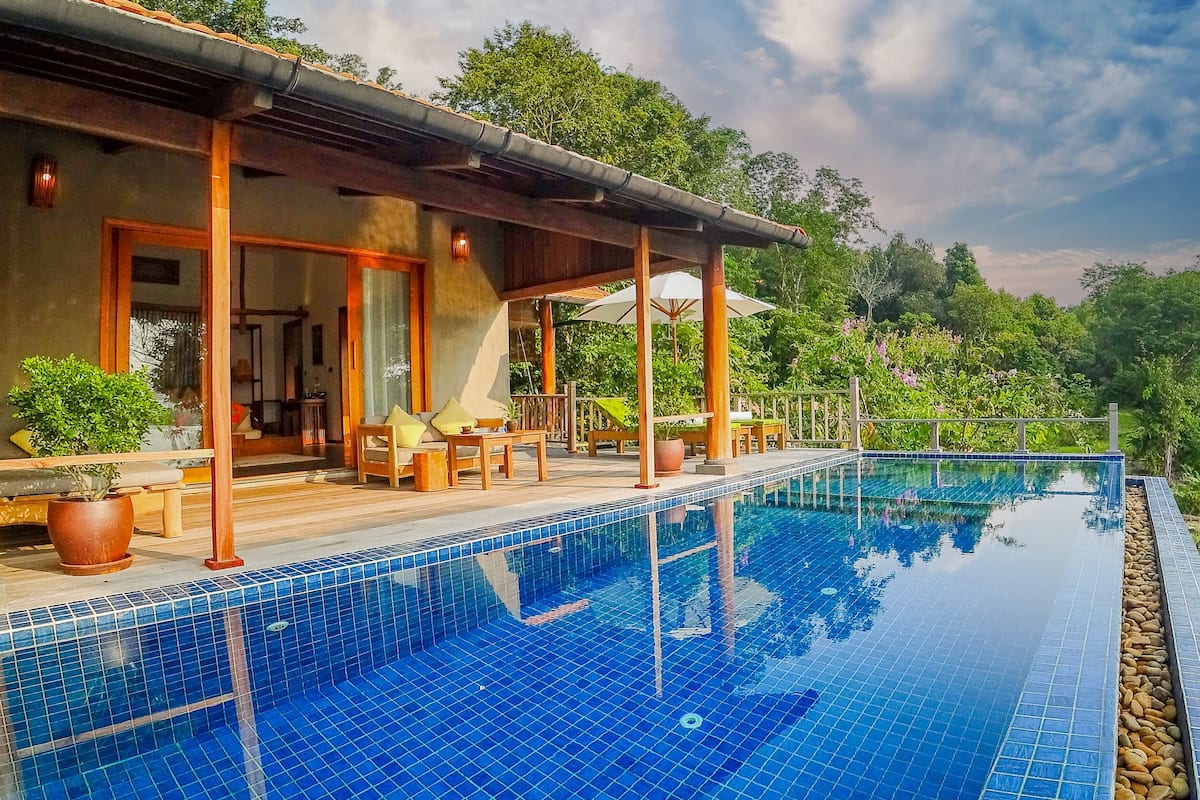 Villa, eigener Pool, HĂŒgelblick | Ausblick vom Zimmer