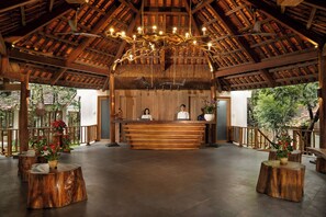 Reception - Green Bay Phu Quoc Resort & Spa (Phu Quoc)