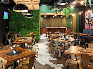 Restaurant - ONOMO Hotel Johannesburg Sandton (Sandton)