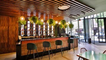 Bar (en la propiedad)