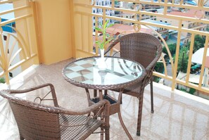 City Studio Suite, 1 Double Bed, Non Smoking, City View | Balcony view - Phnom Penh Era Hotel (Phnom Penh)