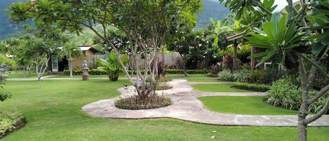 Deluxe-Zimmer, Gartenblick | Blick auf die Berge