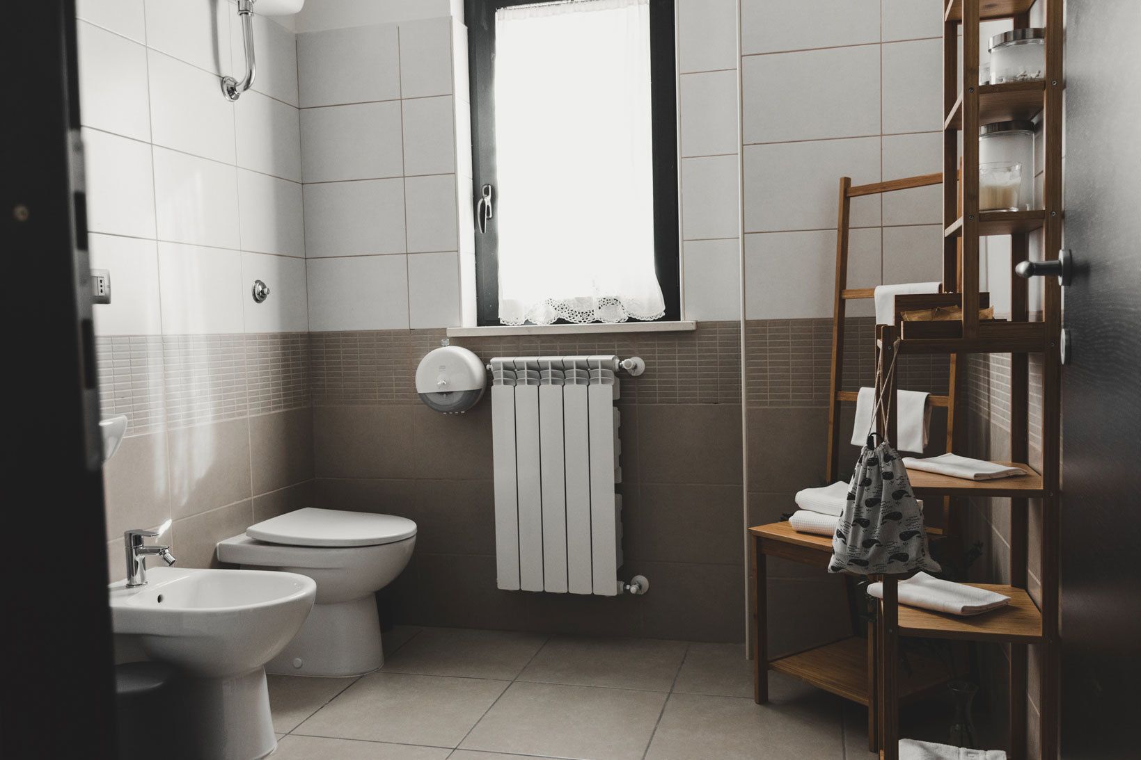 Appartement Panoramique, 1 chambre | Salle de bain | Douche, articles de toilette gratuits, sèche-cheveux