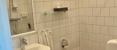Standard Double or Twin Room, 1 Double Bed | Bathroom | Shower, free toiletries, hair dryer, bathrobes