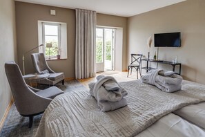 Shower, free toiletries, hair dryer, bathrobes - Örums Nygård Österlen Spa & Konferens (Loderup)