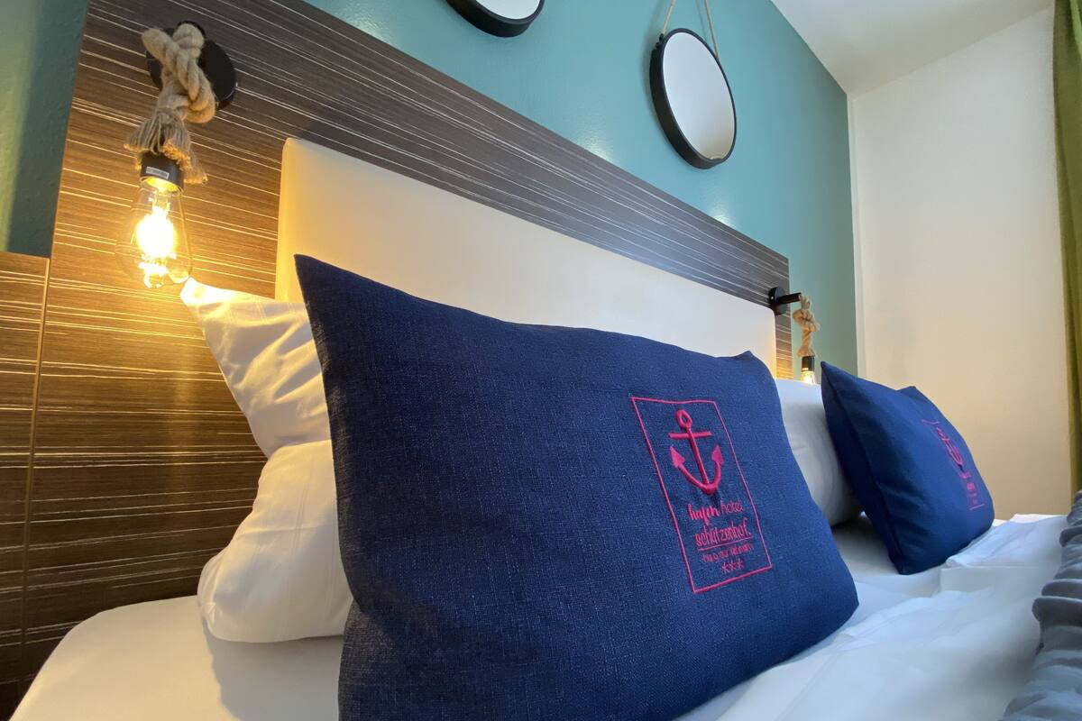 Superior Double Room | Meja, seterika/papan seterika, katil lipat simpan/tambahan 