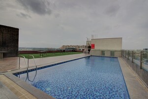 Outdoor pool, sun loungers
