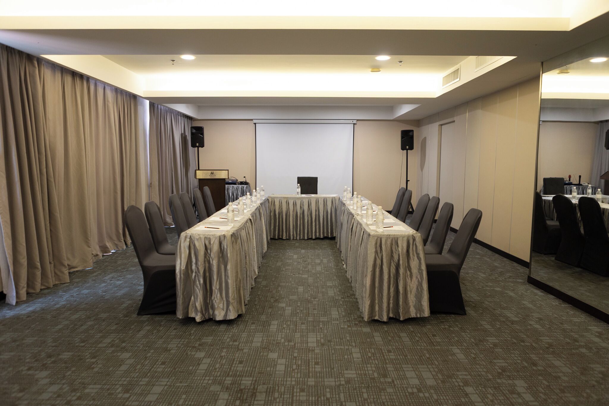Photo - Meritin Hotel