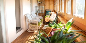 Exclusive-Apartment, eigenes Bad, Bergblick (Grande cuisine - Véranda) | Lounge