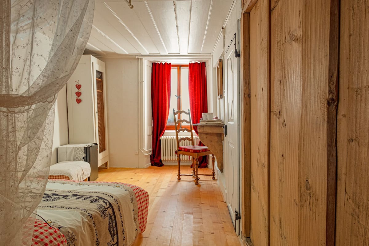 Habitación doble romántica, baño en la habitación (Armailli Baldaquin)