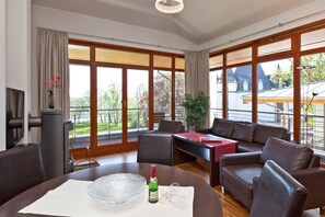 Exclusive-Apartment, 2 Schlafzimmer, Kochnische, Seeseite | Wohnzimmer