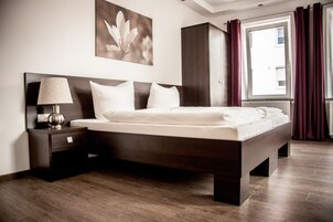 1 habitación, escritorio y sistema de insonorización 