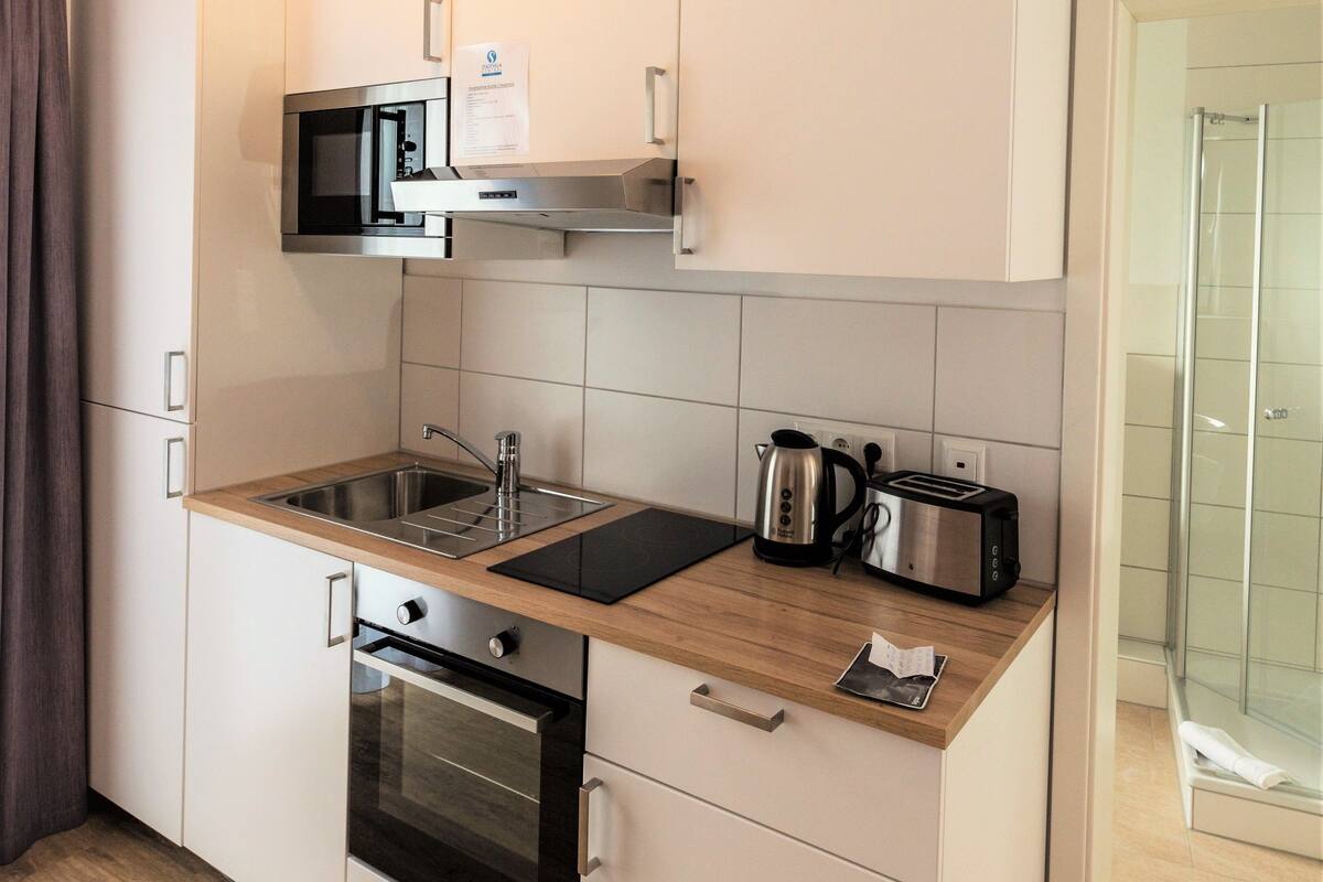 standard studio | private kitchen | mini-fridge