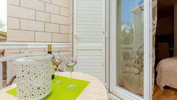 In-room safe, free cots/infant beds, free WiFi, bed sheets