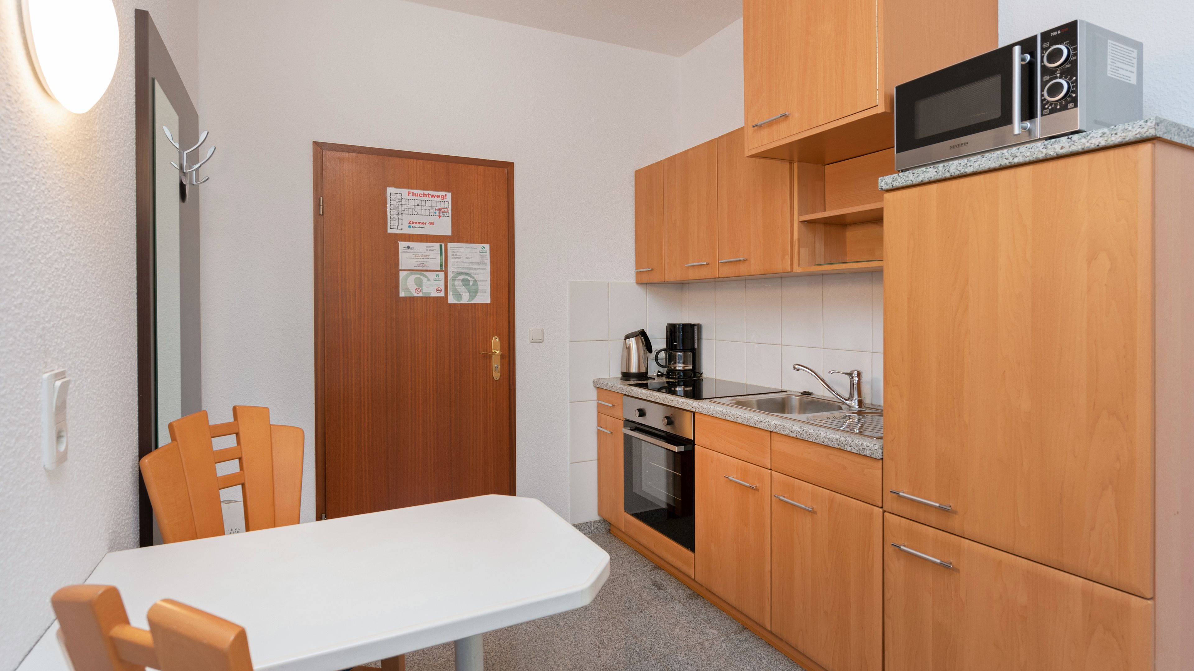 standard studio | private kitchen | fridge, microwave, stovetop, electric kettle