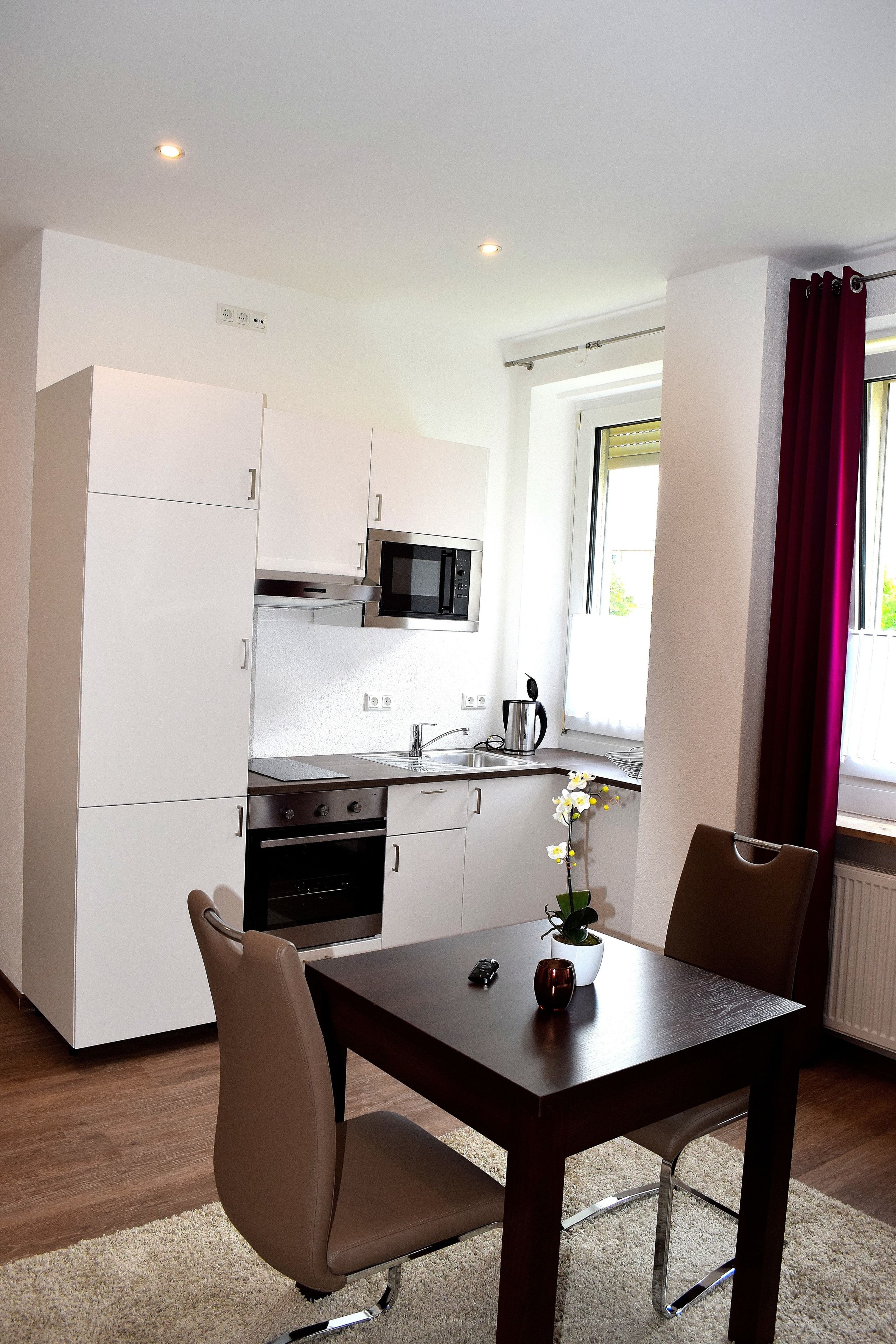 comfort studio | in-room dining