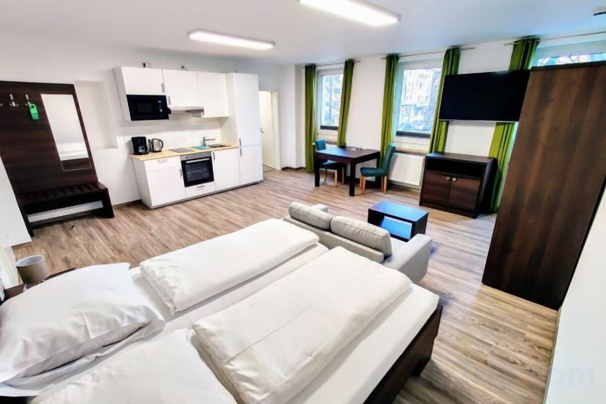 Schreibtisch, schallisolierte Zimmer, kostenloses WLAN, Bettwäsche