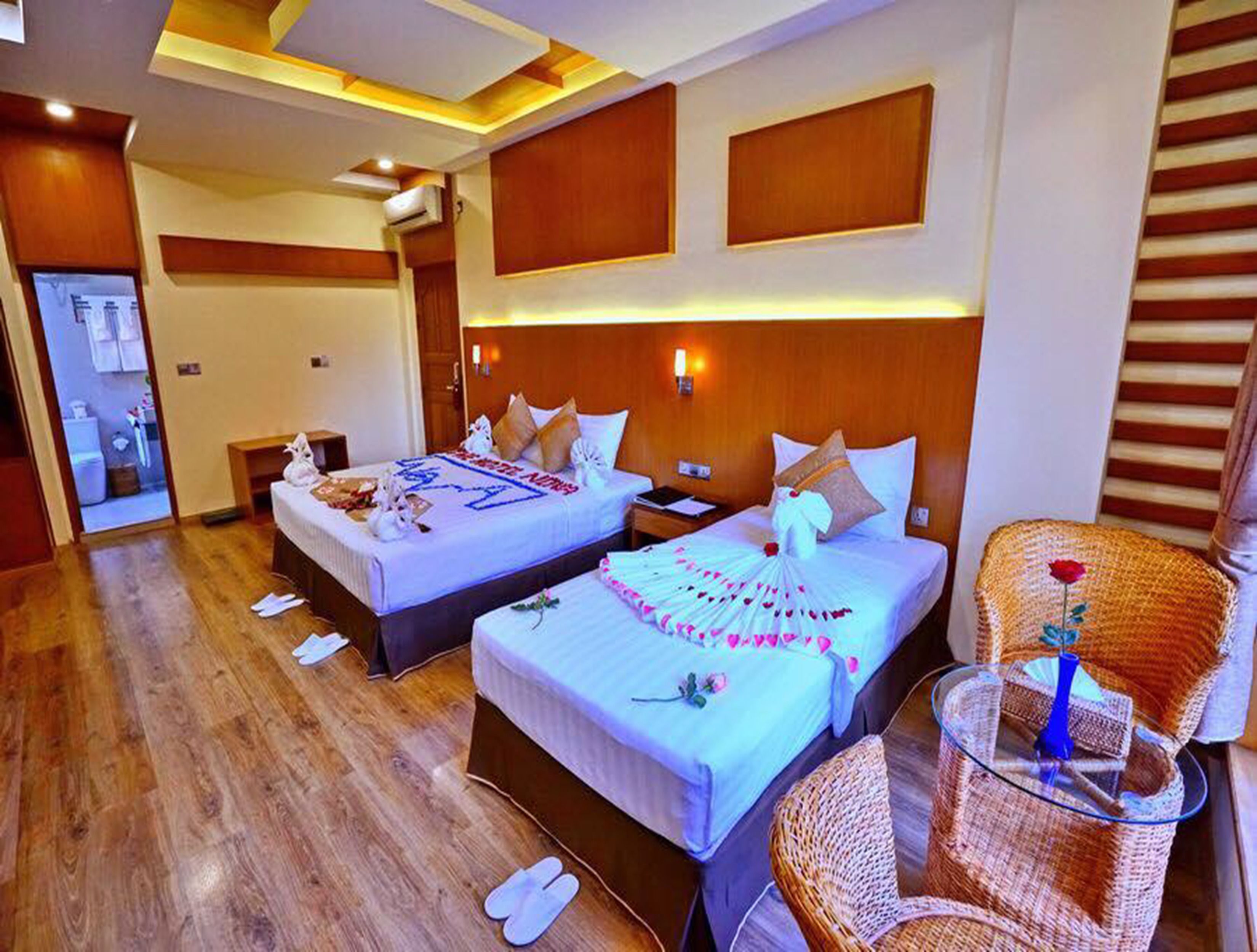 junior suite | premium bedding, minibar, in-room safe, individually furnished