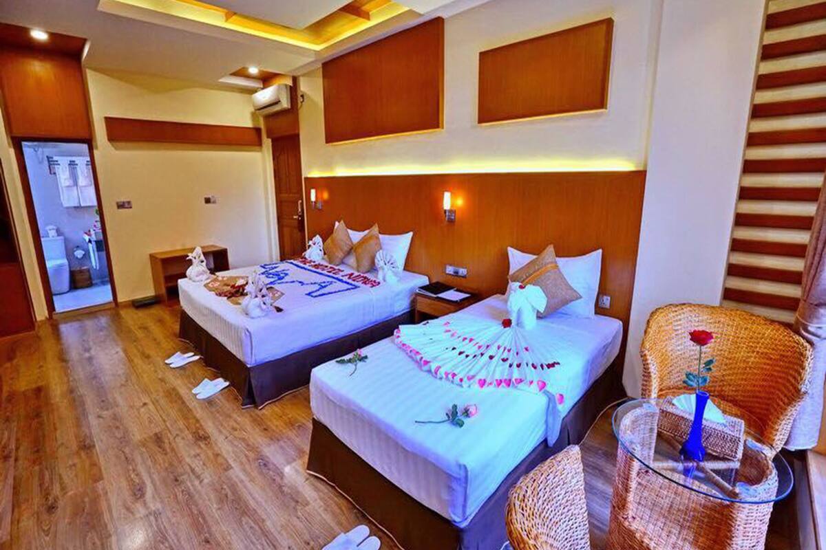 junior suite | premium bedding, minibar, in-room safe, individually furnished
