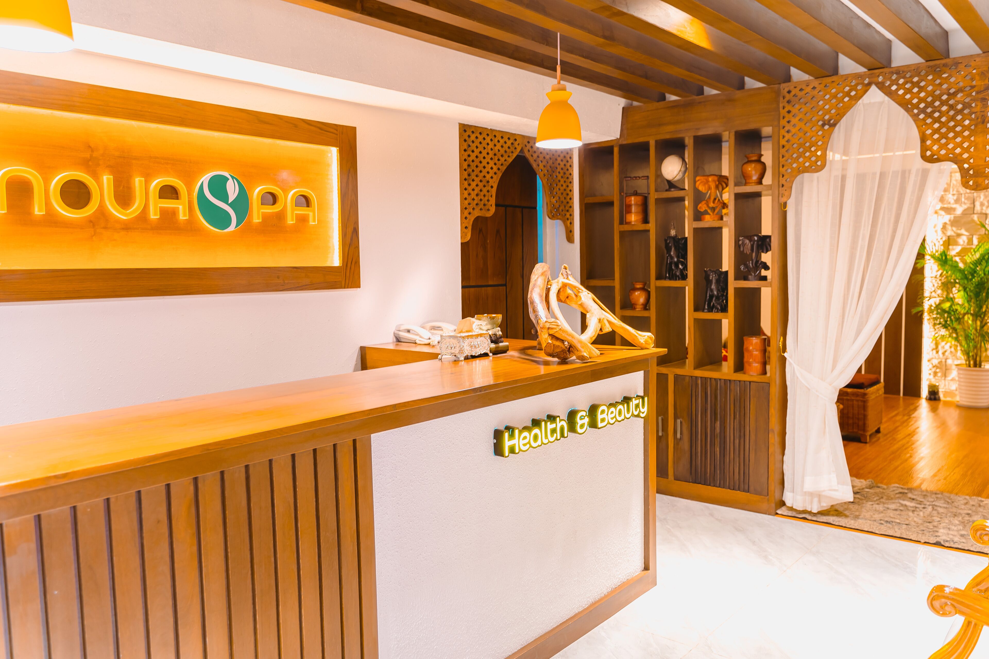 Aromatherapy, Thai massages, body scrubs, reflexology, 4 treatment rooms