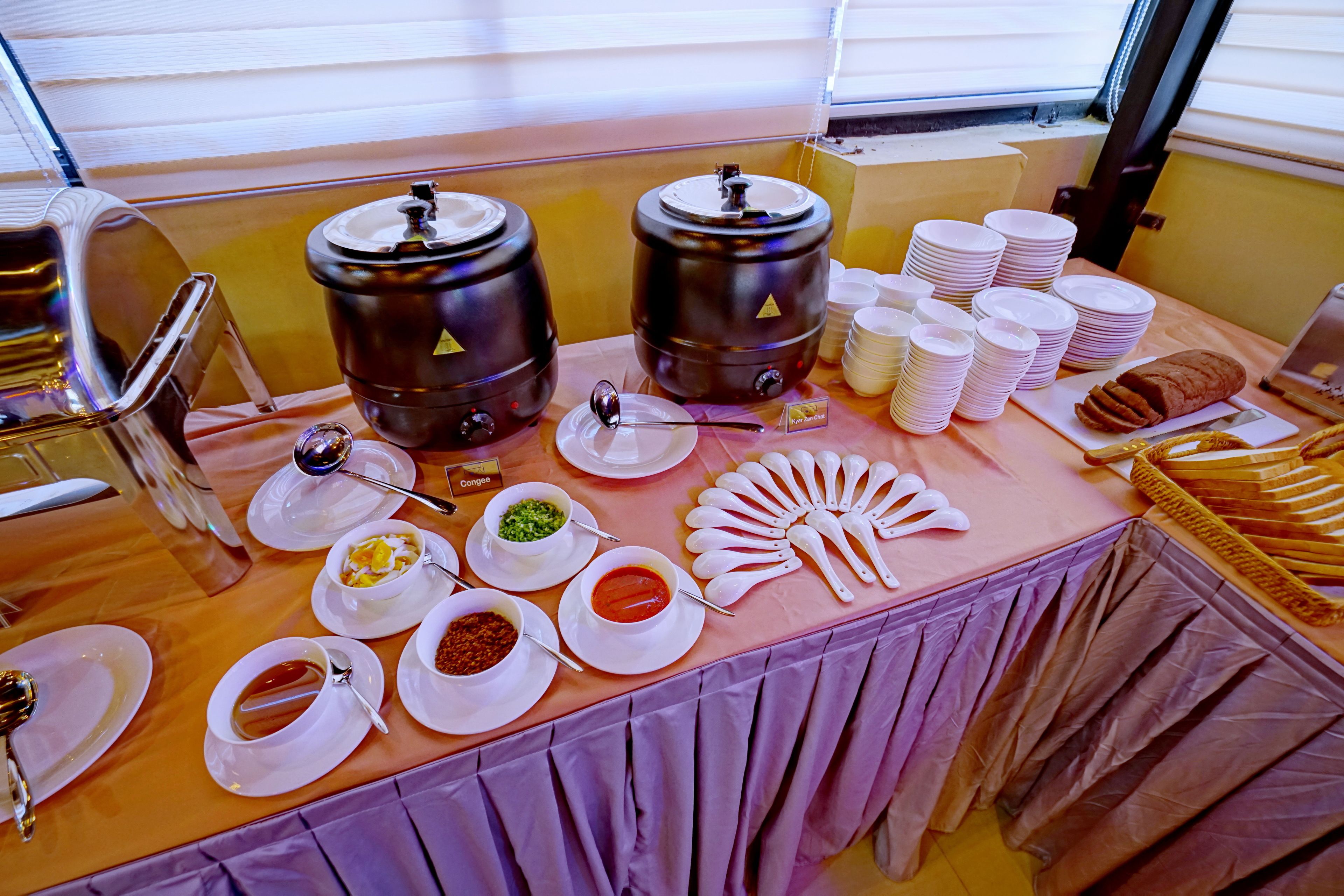 free on-the-go breakfast