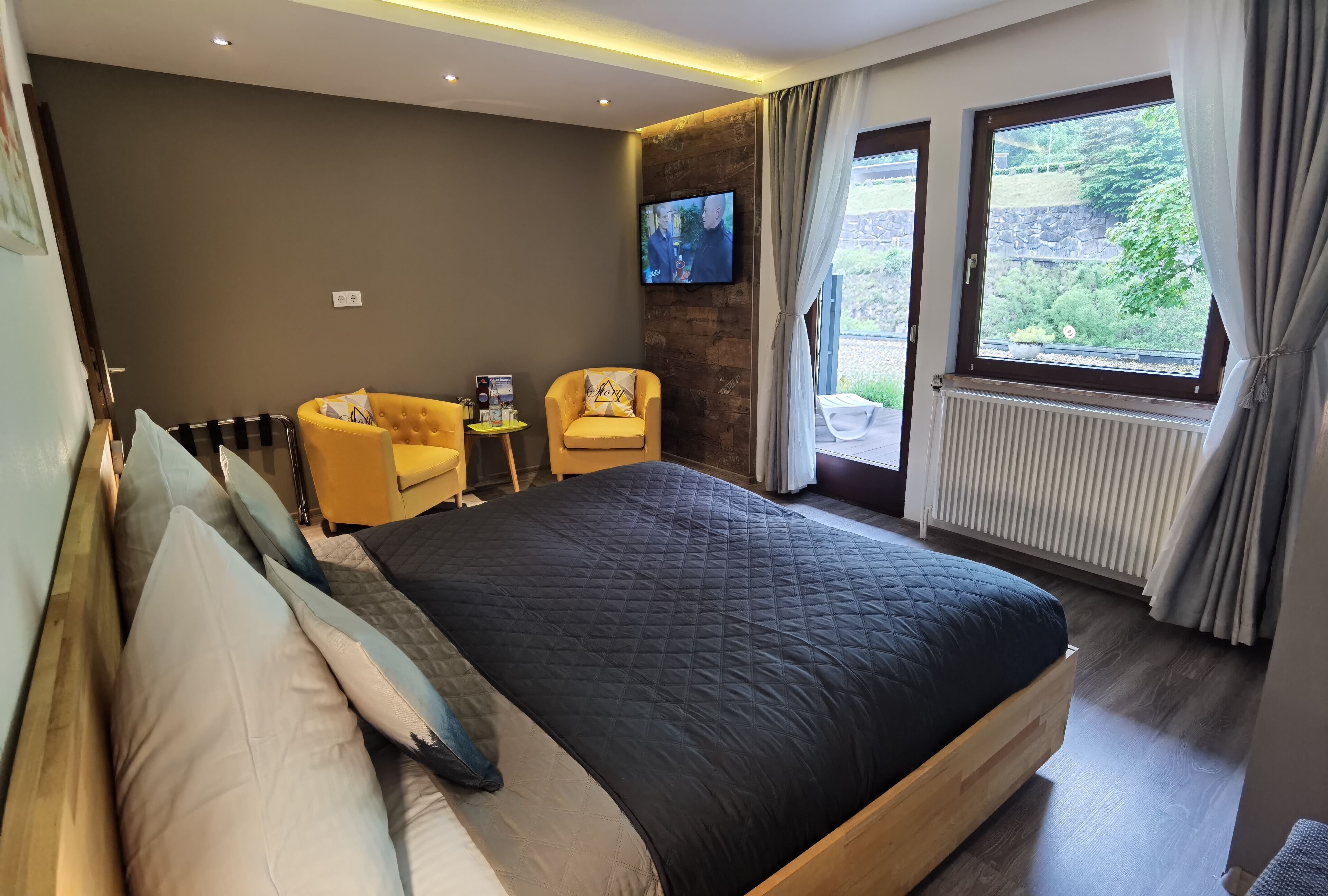 Double Room, Balcony