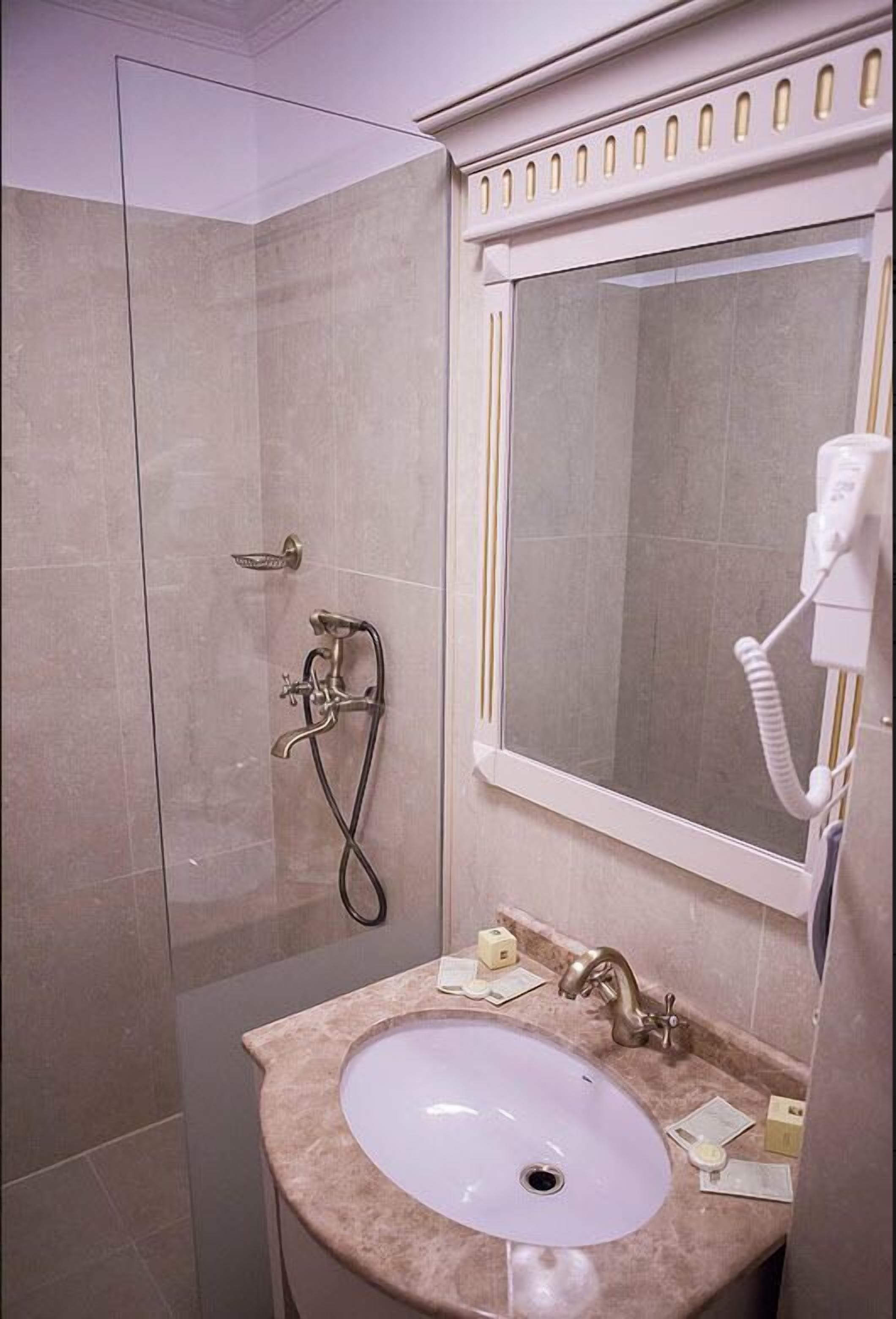 shower, free toiletries, hair dryer, bathrobes