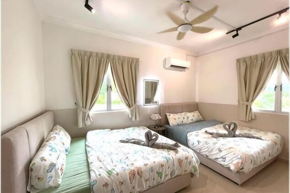 Cortinas opacas, tabla de planchar con plancha, wifi gratis
