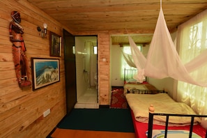 Twin Room | 1 bedroom, iron/ironing board, free WiFi, bed sheets