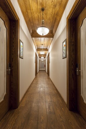 Hallway - Orchis Hotel (Ayvalik)