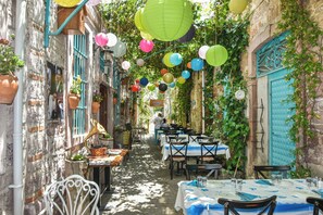 Breakfast, lunch and dinner served - Orchis Hotel (Ayvalik)