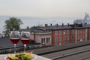 ファミリー ルーム コネクティングルーム | テラス / パティオ