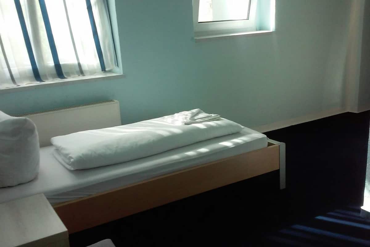 Desk, soundproofing, iron/ironing board, free WiFi