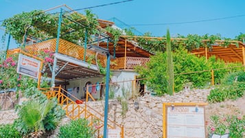 Fachada de la propiedad