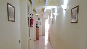 رواق