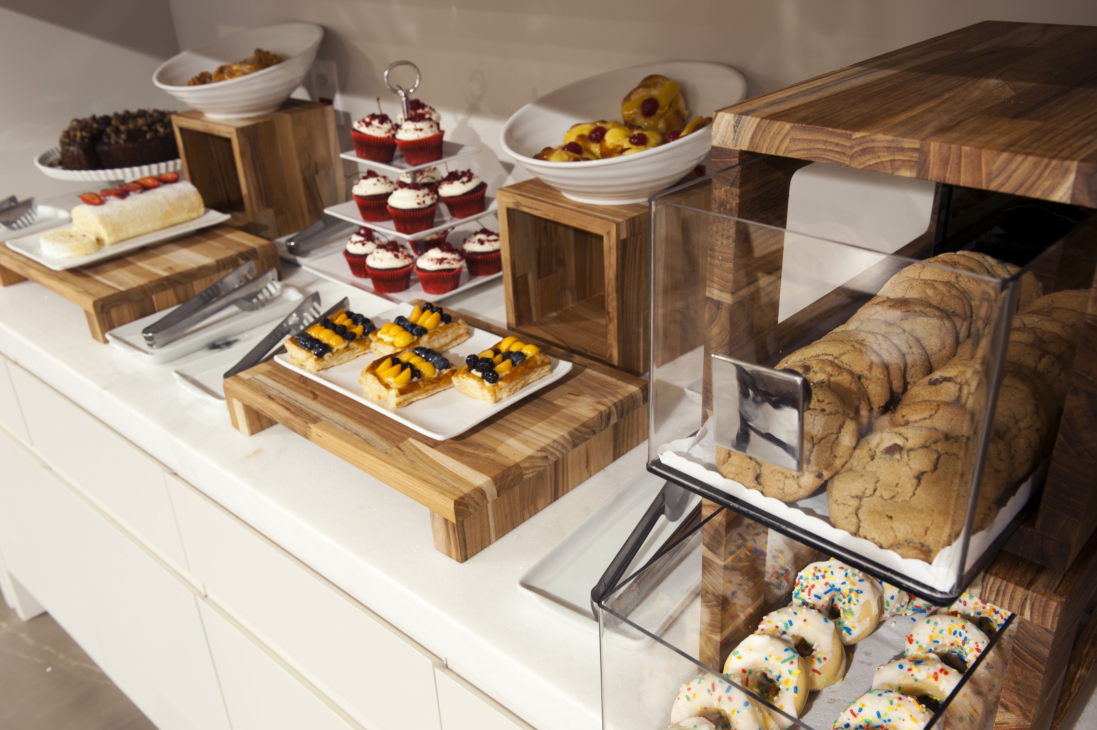 daily buffet breakfast (brl 55.00 per person)