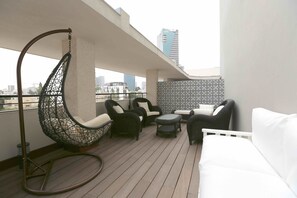 Design Penthouse, 3 Bedrooms | Terrace/patio - Holyguest - Harakevet 413 (Tel Aviv)