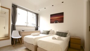 Apartment, 2 Bedrooms, Balcony, City View