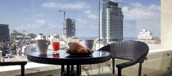 Holyguest - Hacovchim St. 15