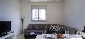 Comfort Penthouse, Sea View | Living room - Holyguest - Hacovchim St. 15 (Tel Aviv)