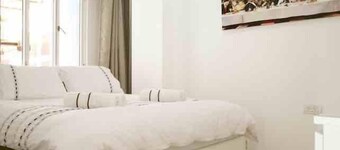 Holyguest - Ben Yehuda 218